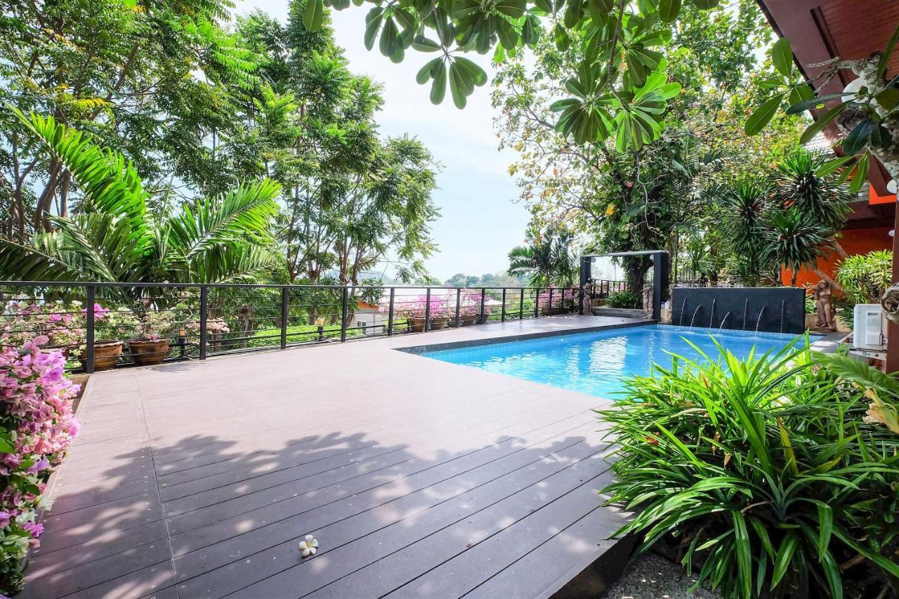 Oyo 626 The Chalet Phuket Resort Panwa Beach Buitenkant foto