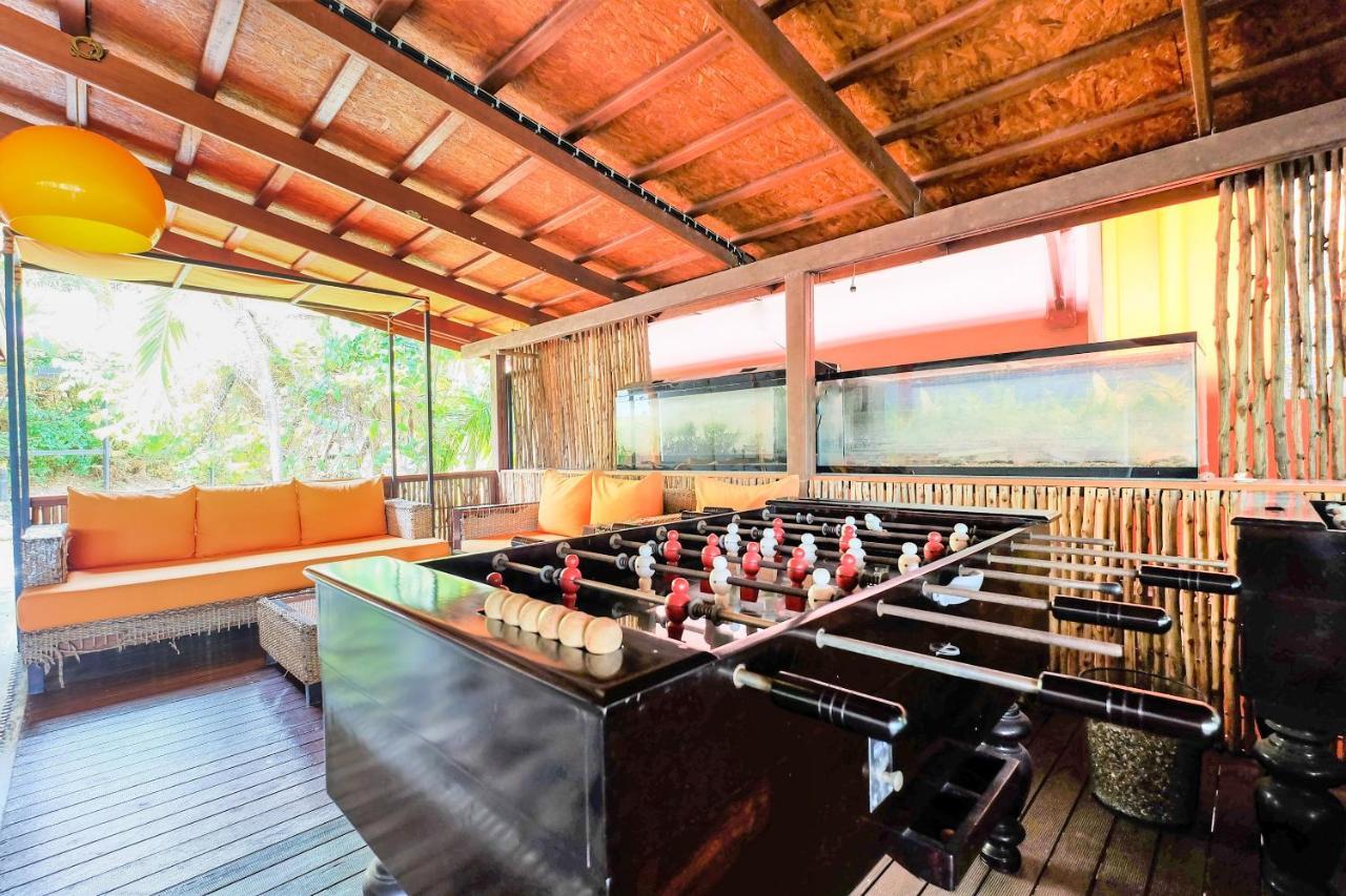 Oyo 626 The Chalet Phuket Resort Panwa Beach Buitenkant foto