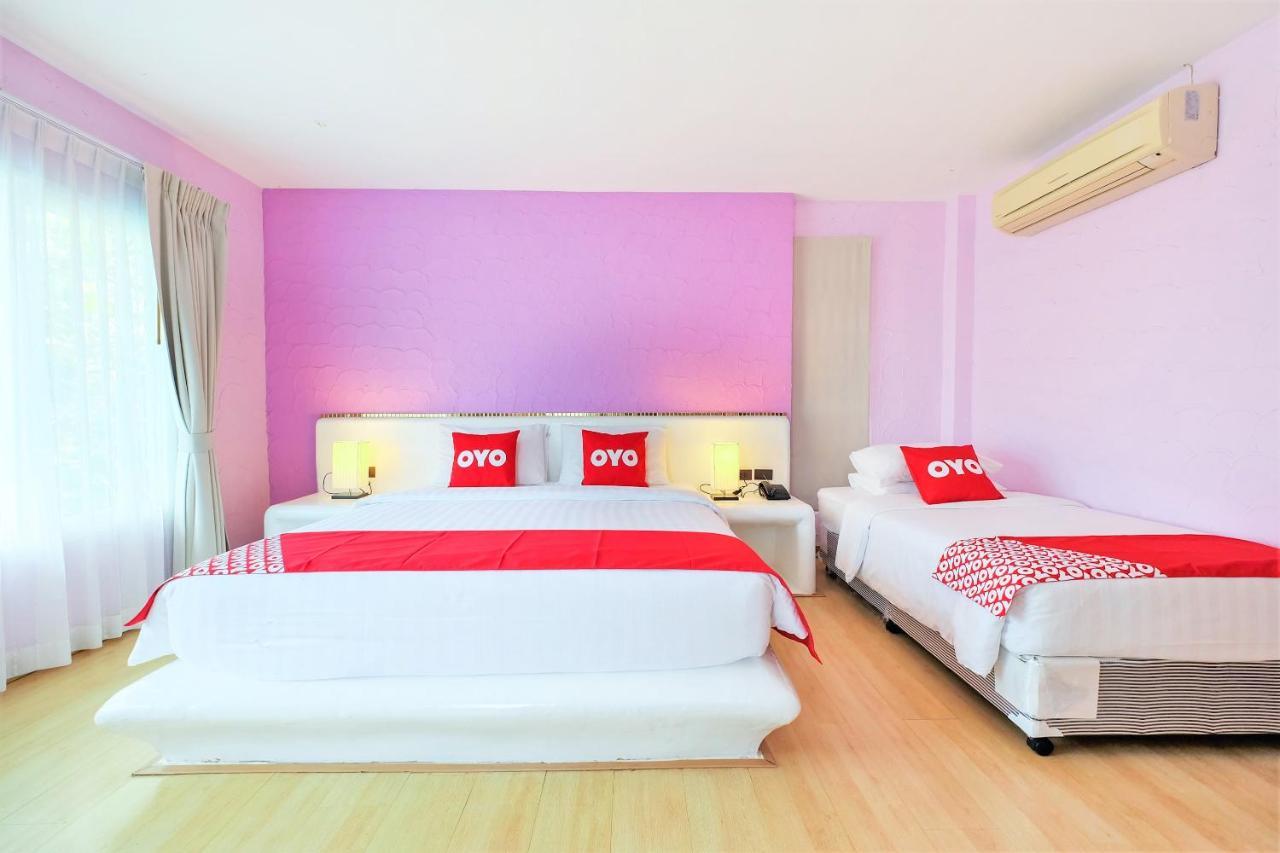 Oyo 626 The Chalet Phuket Resort Panwa Beach Buitenkant foto
