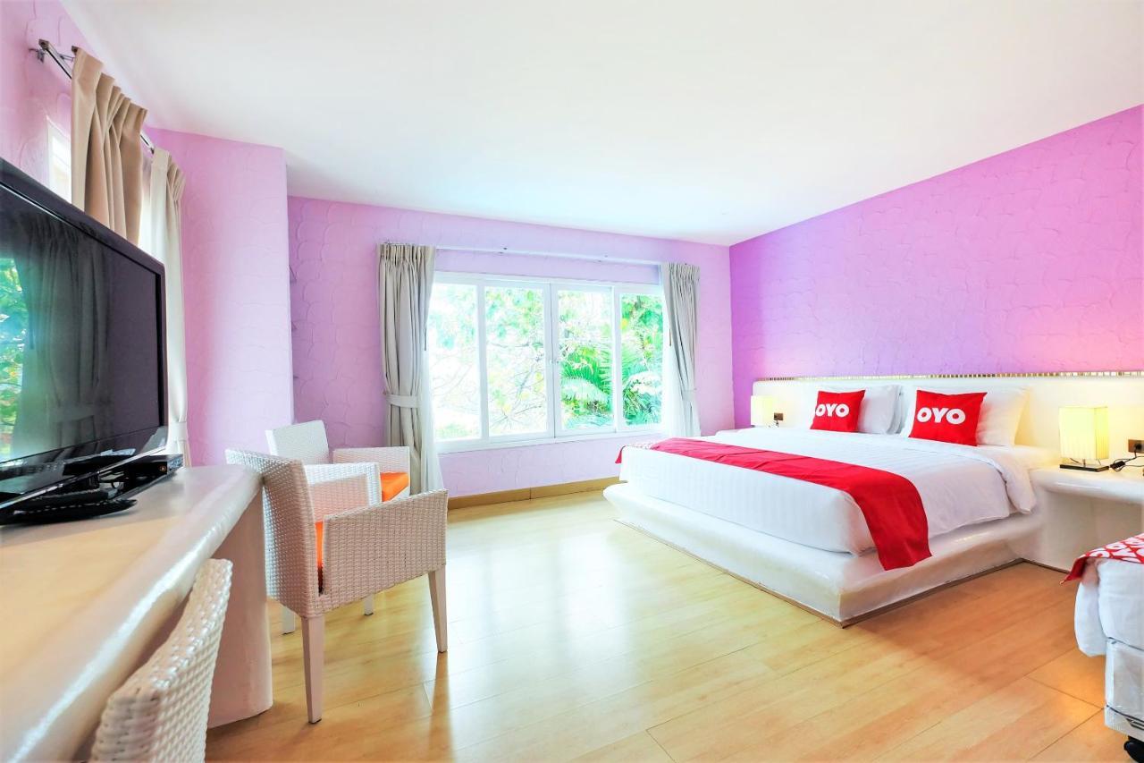 Oyo 626 The Chalet Phuket Resort Panwa Beach Buitenkant foto