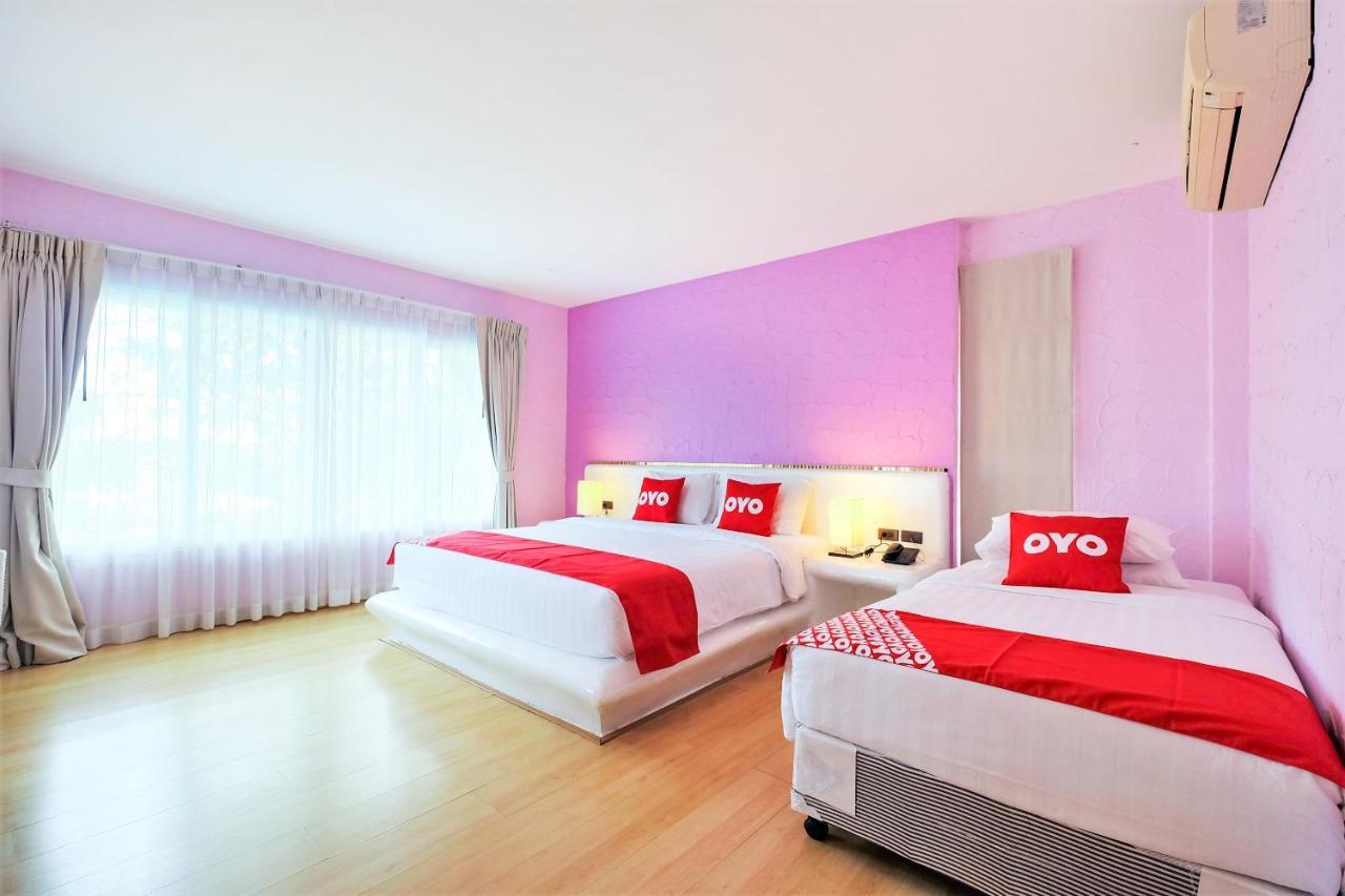 Oyo 626 The Chalet Phuket Resort Panwa Beach Buitenkant foto