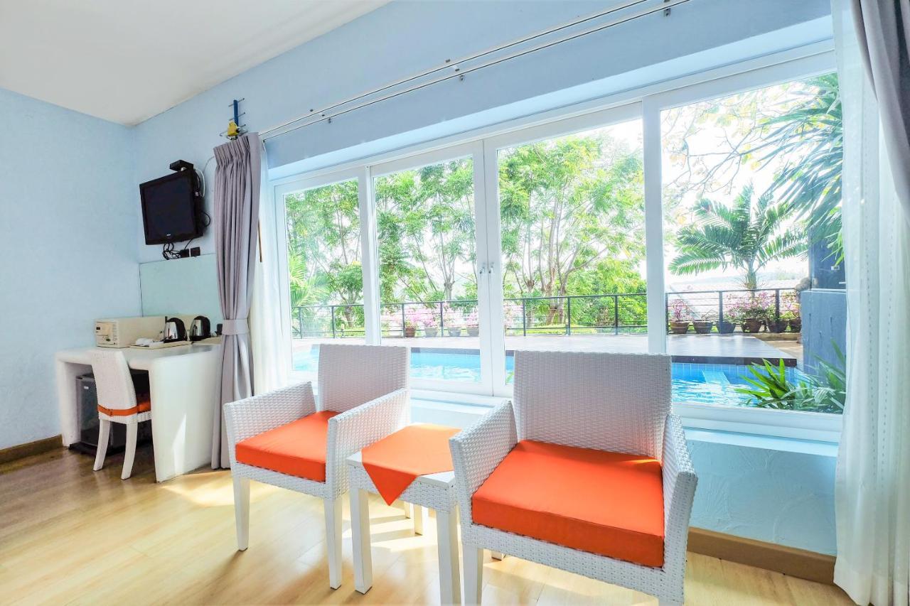 Oyo 626 The Chalet Phuket Resort Panwa Beach Buitenkant foto