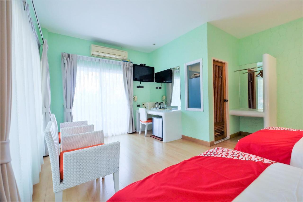 Oyo 626 The Chalet Phuket Resort Panwa Beach Buitenkant foto