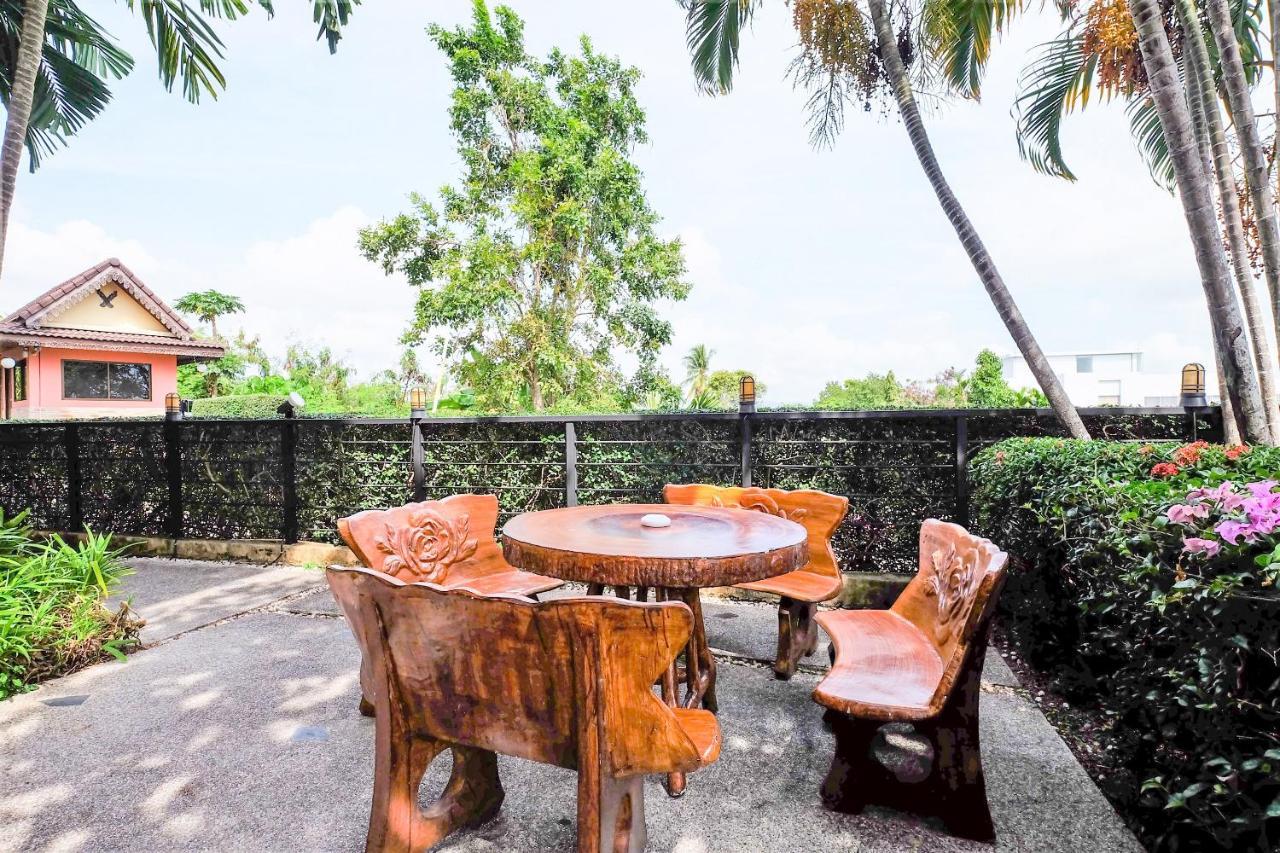 Oyo 626 The Chalet Phuket Resort Panwa Beach Buitenkant foto